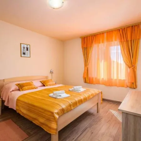 Luna - Holiday home *