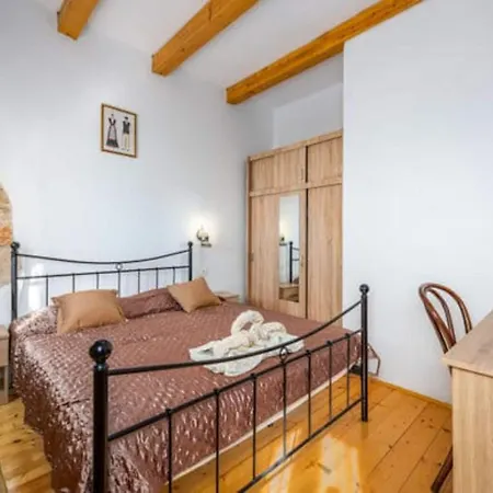Holiday home Luna - *