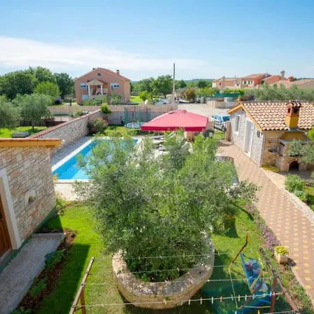 Luna - Holiday home *